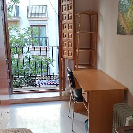 Single Room In Center Of Granada Exterior foto